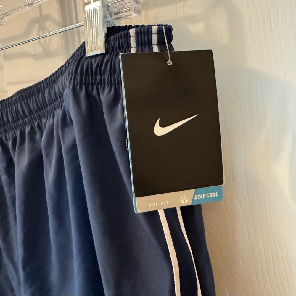 Nike Men's Dri-Fit Navy Blue Athletic Drawstring Shorts Retro XL NWT - Picture 3 of 6